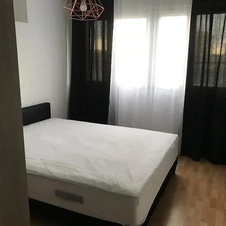 Technopole 1 *